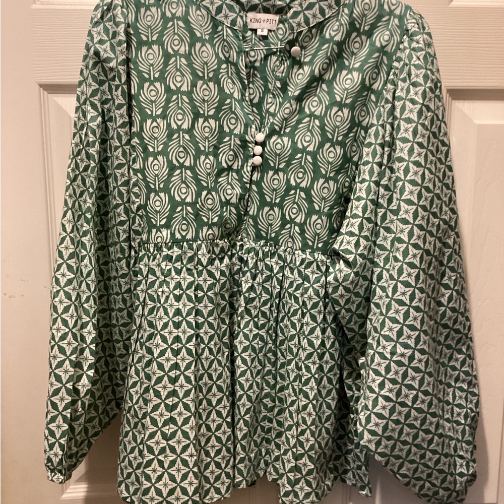 Green Geometric Women's Blouse